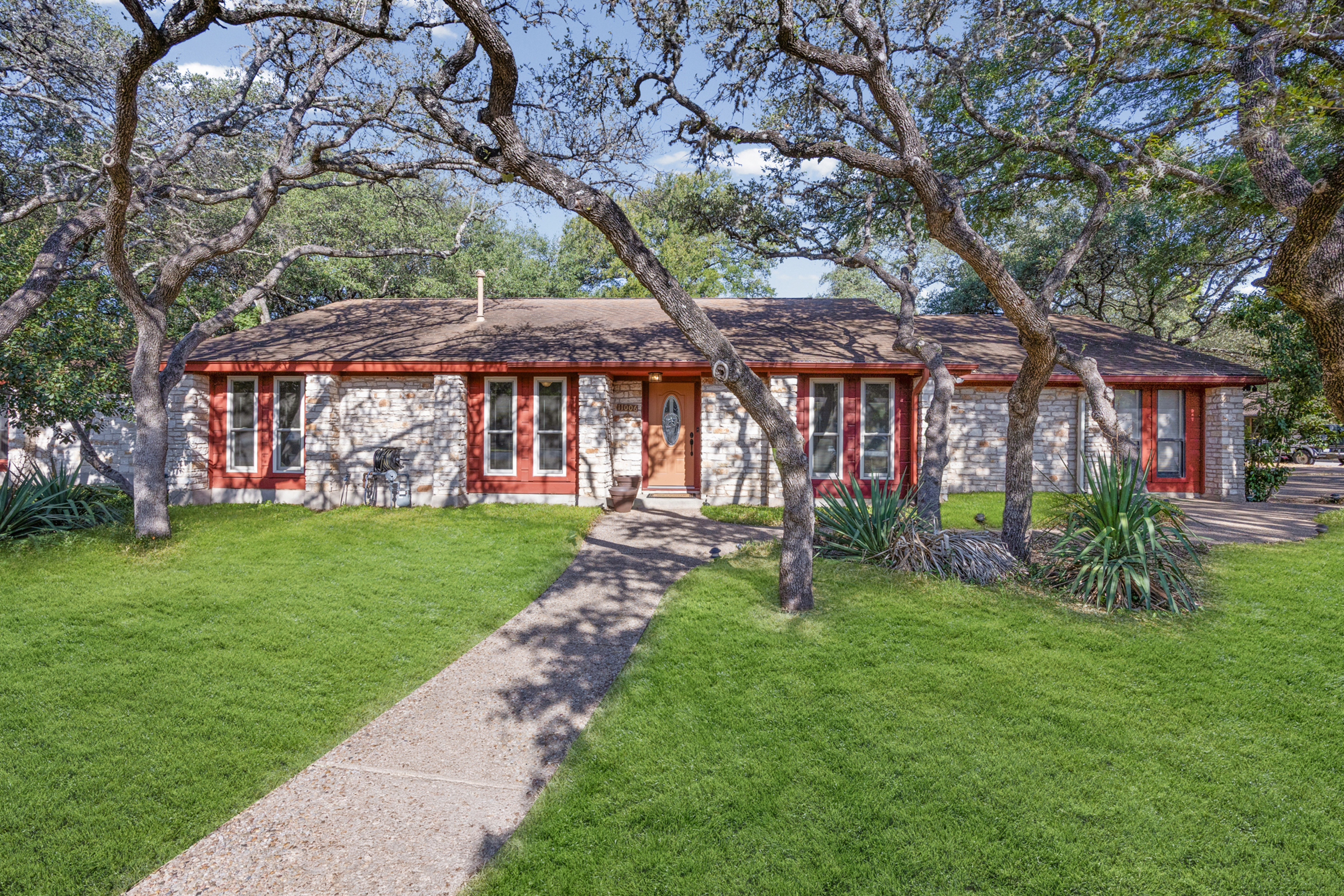 11006 Brodie Ln in Austin